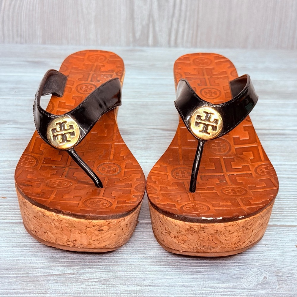 Tory Burch Thora Women’s Size 7.6 Black Patent Leather cork Wedge Sandals shoes